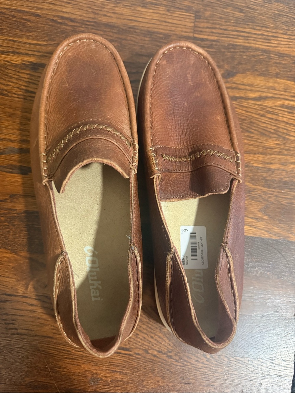 OluKai Moloā Men’s Brown Leather Slip-On Loafers, Size 9, NEW